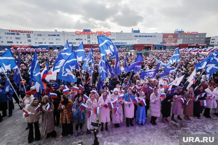 Сотрудники «Сима-ленда» проголосовали сами и призвали это сделать других