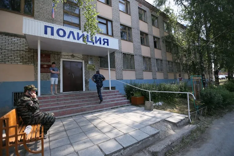 Новая Ляля. Похороны девочек