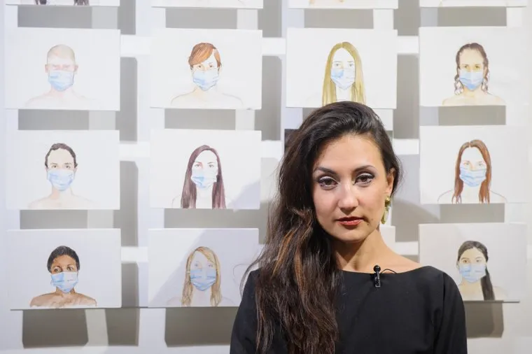 Открытие выставки работ Полины Синяткиной "Вдохнуть и не дышать". Екатеринбург