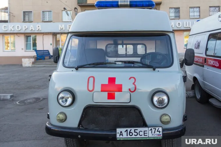 Педагога увезли на скорой помощи