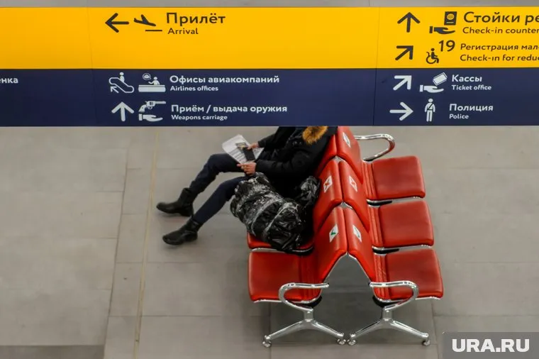 За пассажирами вернувшегося в Нижневартовск самолета прилетит резервный борт