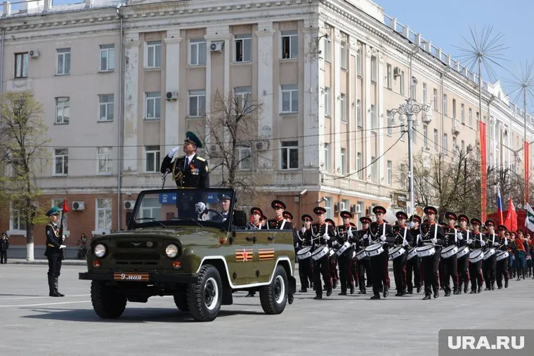 На параде в честь Дня Победы проедет ЗИЛ-49061 (архивное фото)