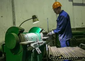 Завод УГМК в Северной Осетии за 48 часов должен найти новые места для своих рабочих