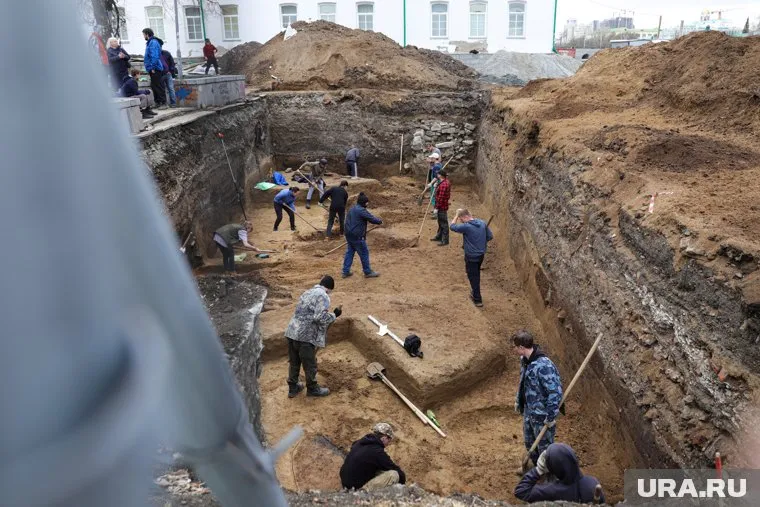 Ямальские поисковики раскопали останки жертв фашистского геноцида 