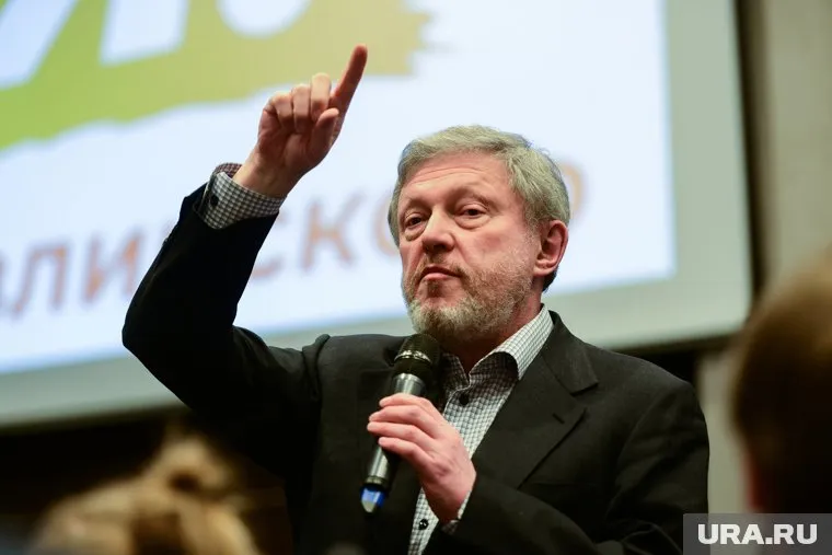 Григорий Явлинский считает, что Алексею Навальному нельзя давать власть