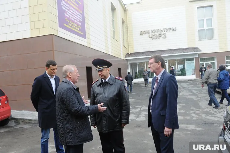 Мэр Евгений Тефтелев и начальник полиции города Сергей Миронов