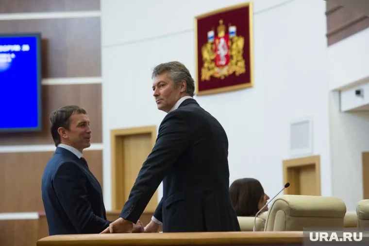 Мэр Екатеринбурга заявил о своей отставке на заседании гордумы