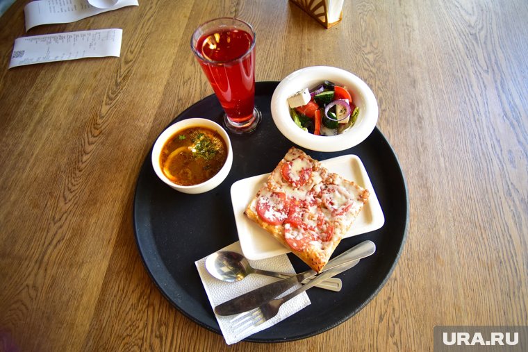 В Кургане продают действующее кафе за 1,5 млн рублей