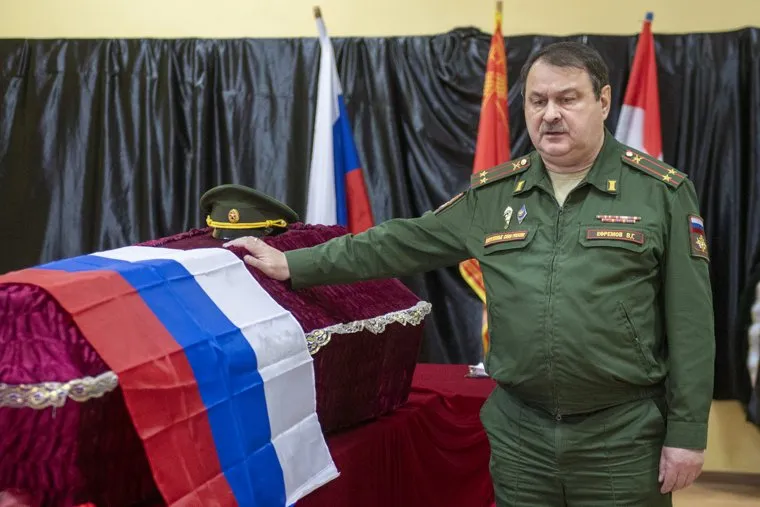 Прощание с погибшим в ЛНР контрактником Арсением Бессоновым. Пермь