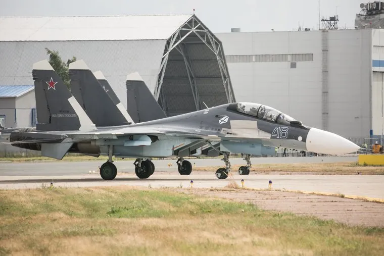 Показательные полеты авиации на МАКС-2021. Москва