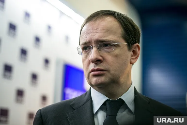 Владимир Мединский оконфузился в Омске