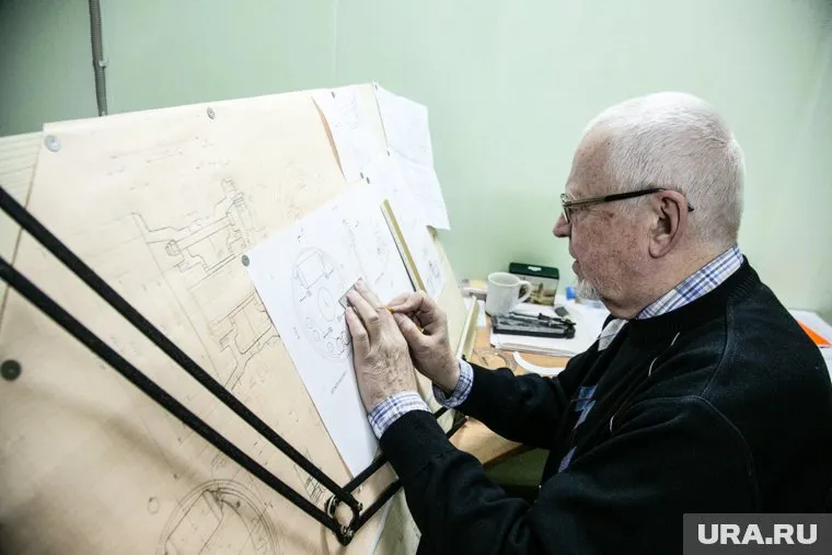 Главный инженер Нового Уренгоя может получать 400 тысяч рублей