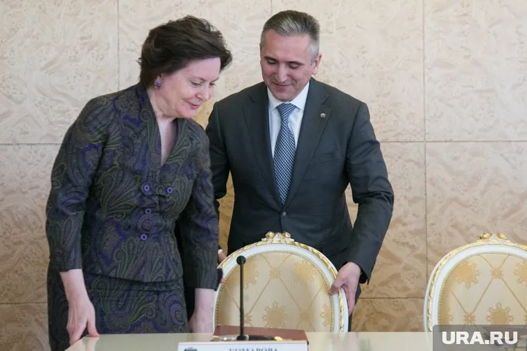 Александр Моор и Наталья Комарова не могли решить, у кого больше влияния в НОЦ