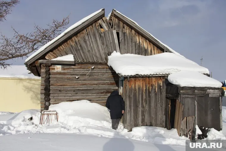 Жителей переселят из ветхого жилья в центр поселка