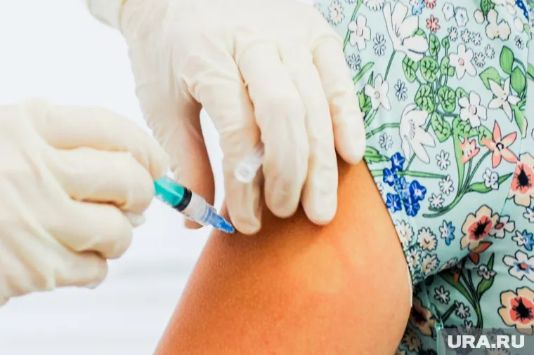 В челябинском минздраве заявили, что вакцинация остается добровольной