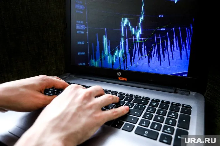 максимальное падение в ходе торгов на Токийской фондовой бирже превышало 13%