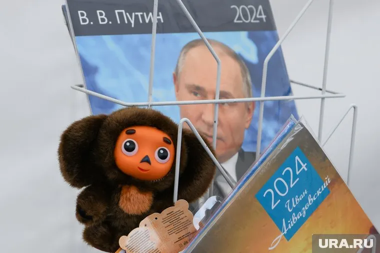 Мужчина в костюме Чебурашки не смог проголосовать на выборах мэра Москвы