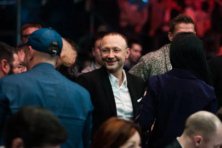 Турнир по смешанным единоборствам RCC2: Russian Cagefighting Championship в КРК "Уралец". Екатеринбург