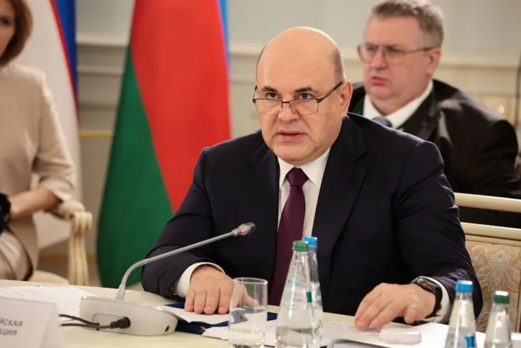 Мишустин. Несвижский замок