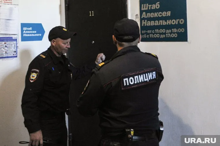 В Нижневартовск СК и ОБЭП провели обыски по делу о взятках в военкомате