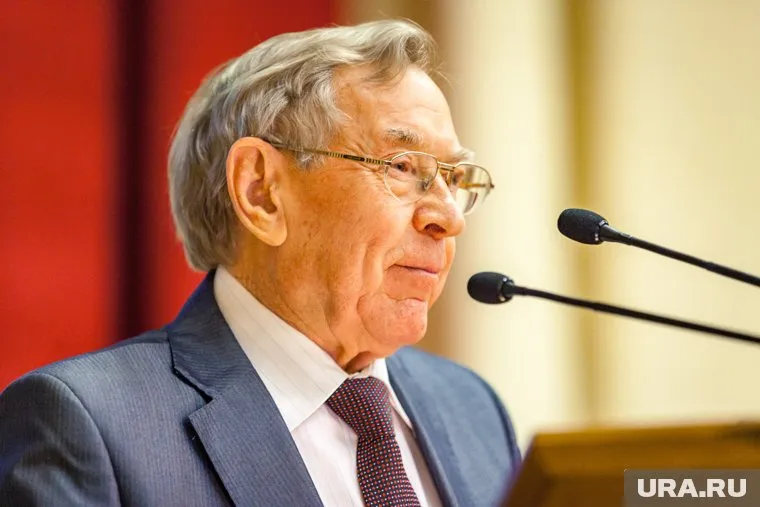 Вениамин Яковлев являлся выпускником и преподавателем Свердловского юринститута (архивное фото)