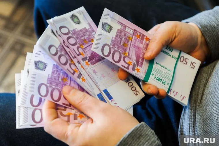 Главу фонда «Технопарк-Ямал» подозревают в мошенничестве на 4,5 млн рублей