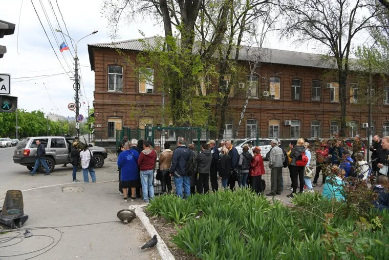Мариуполь в период разбора завалов и осады завода Азовсталь. ДНР/Украина