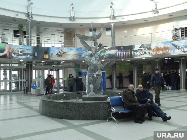 В Салехард прилетел в отпуск боец, служащий на территории Донбасса