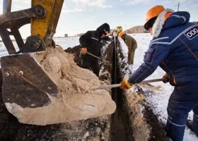 Вблизи трассы Сургут — Салехард прорвало газопровод
