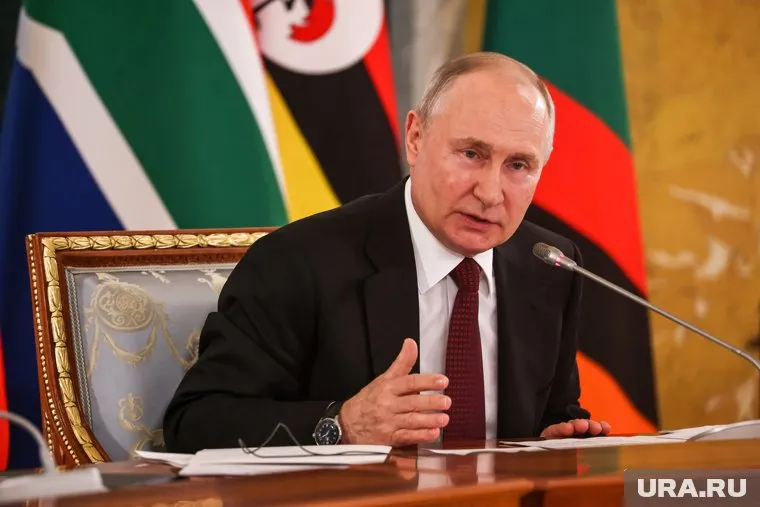 Президент РФ Владимир Путин провел совещание по развитию курортов Северного Кавказа