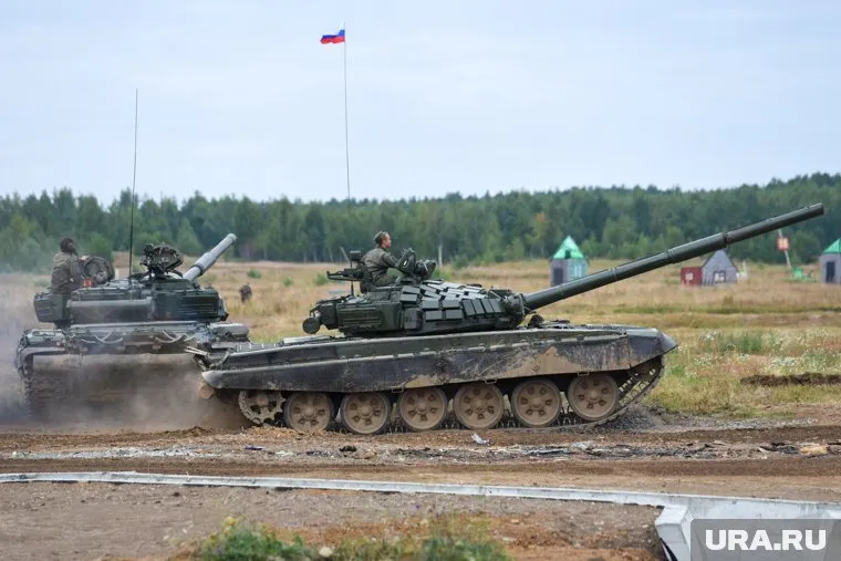 Чисто теоретически, российская армия сейчас могла бы с легкостью захватить и удержать всю Европу, считает Пол Крейг Робертс