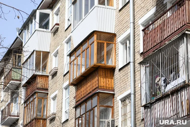 Злоумышленник проник в дом через балкон