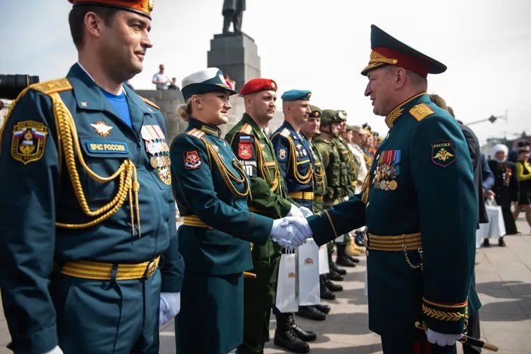 Парад, посвященный 76-й годовщине Победы в Великой Отечественной войне. Екатеринбург