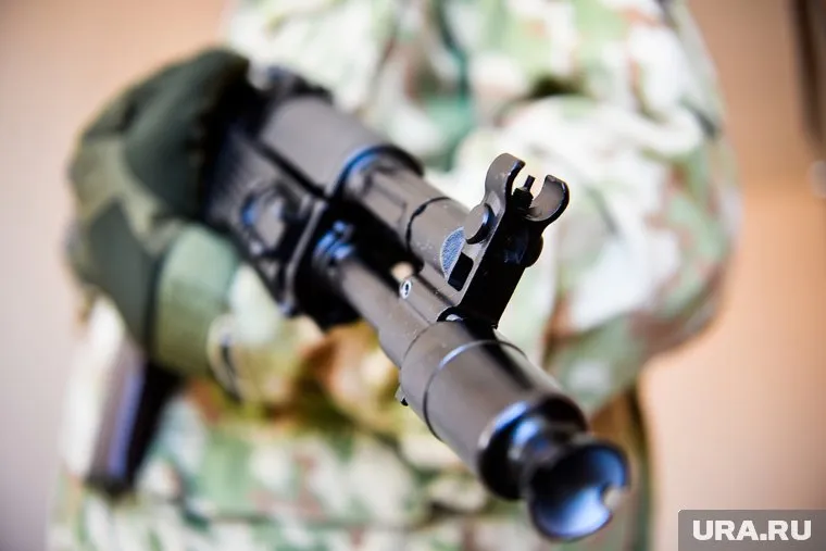 Бандиты захватывают заложников и расстреливают полицейских