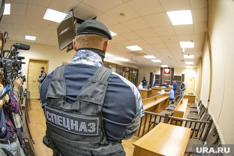 Подсудимый мошенничал с муниципальными контрактами