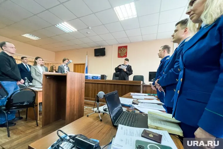 Судья Денис Лисицын сменил районный суд на областной