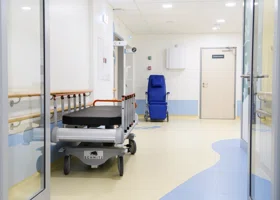 Реализация народной инициативы: в поселке Уренгой строят новую поликлинику