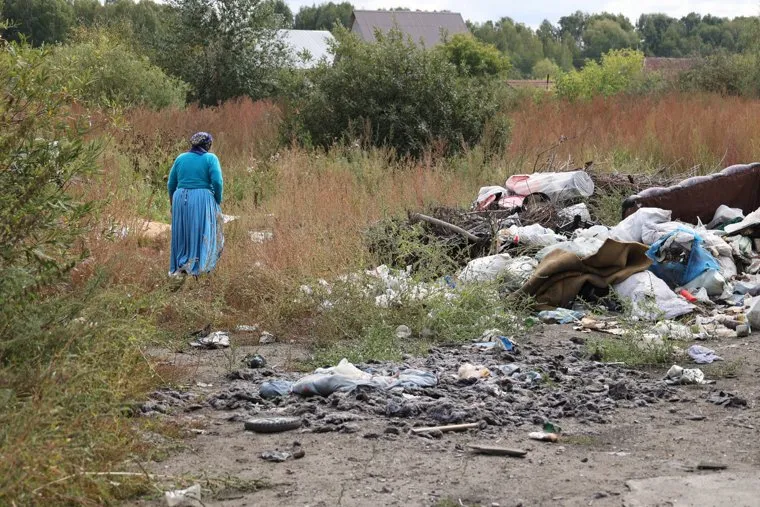 Цыгане. Керамзитный поселок. Курган
