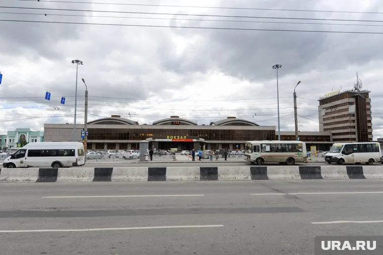 У желазнодорожного вокзала отремонтируют дорогу