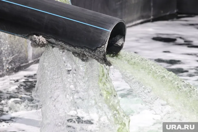 Вредные стоки попали в Каму из шламонакопителя