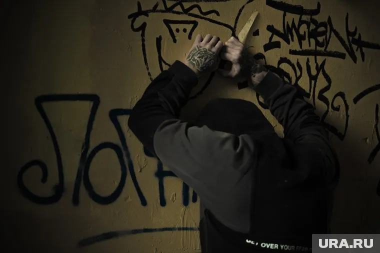 Апачев написал оскорбления ВСУ на стенах Суджи