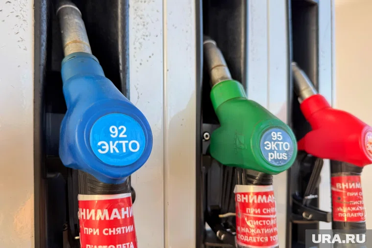 По словам Валько, продавцы стали разбавлять бензин