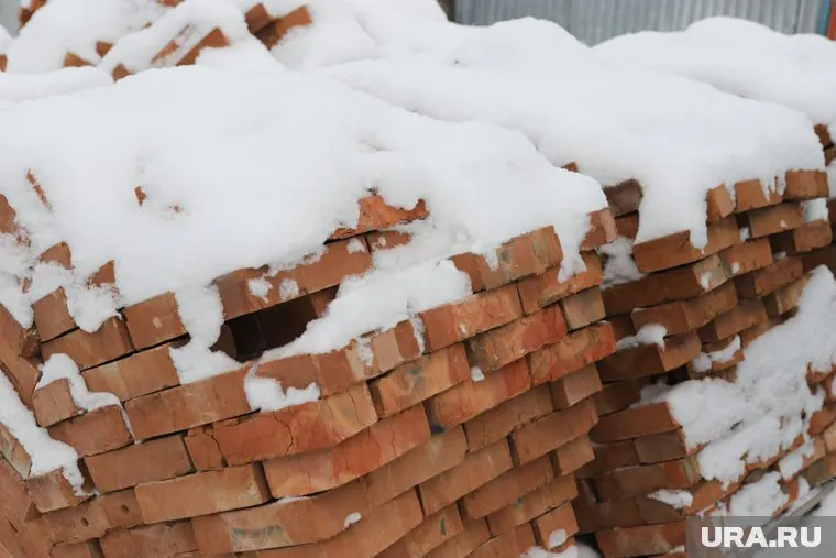 КРПК отказалась от услуг очередного подрядчика строительства домов для переселенцев