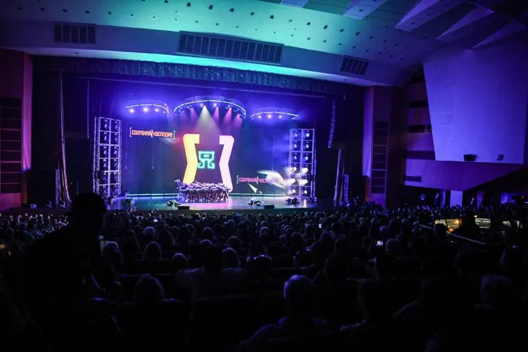 Церемония присвоения звания Почетный гражданин Екатеринбурга в ККТ Космос. Екатеринбург