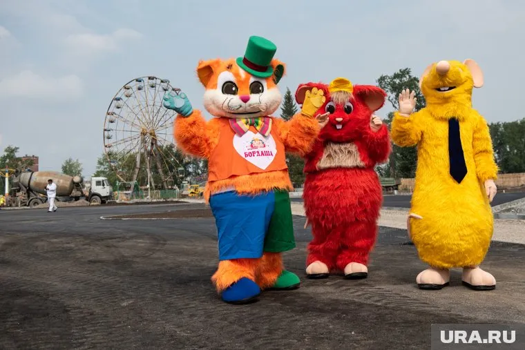 Мэр Богдановича отказался отменять городской праздник