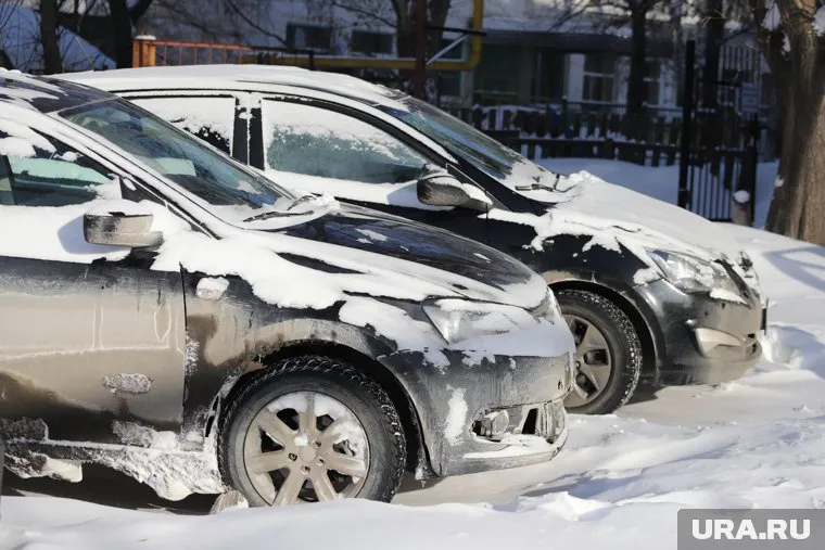 Таксисты просят не меньше 250 рублей за прикуривание авто в морозы