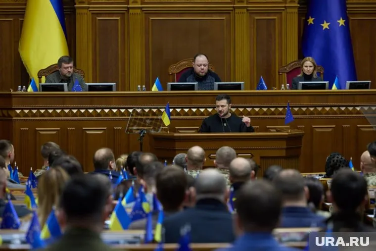 Владимир Зеленский анонсировал масштабные кадровые перестановки