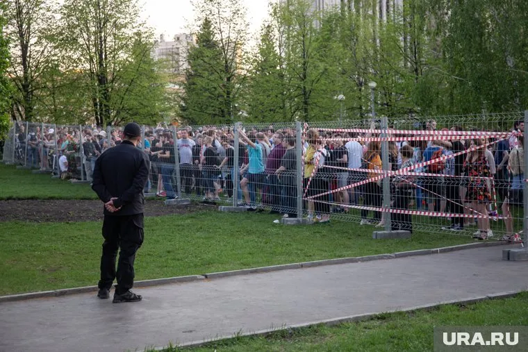 Сторонников стройки собирают на молебен, несмотря на события понедельника