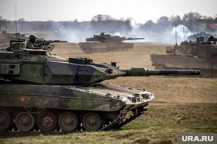 Канада разрешила Украине использовать танки Leopard против РФ, которые поставила Киеву