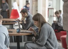 Студентам вузов сделают электронные зачетки